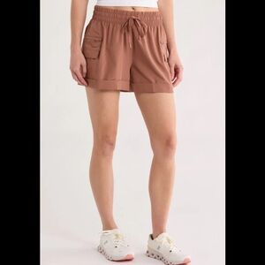 Apana Cypress Utility Activewear cargo shorts size S